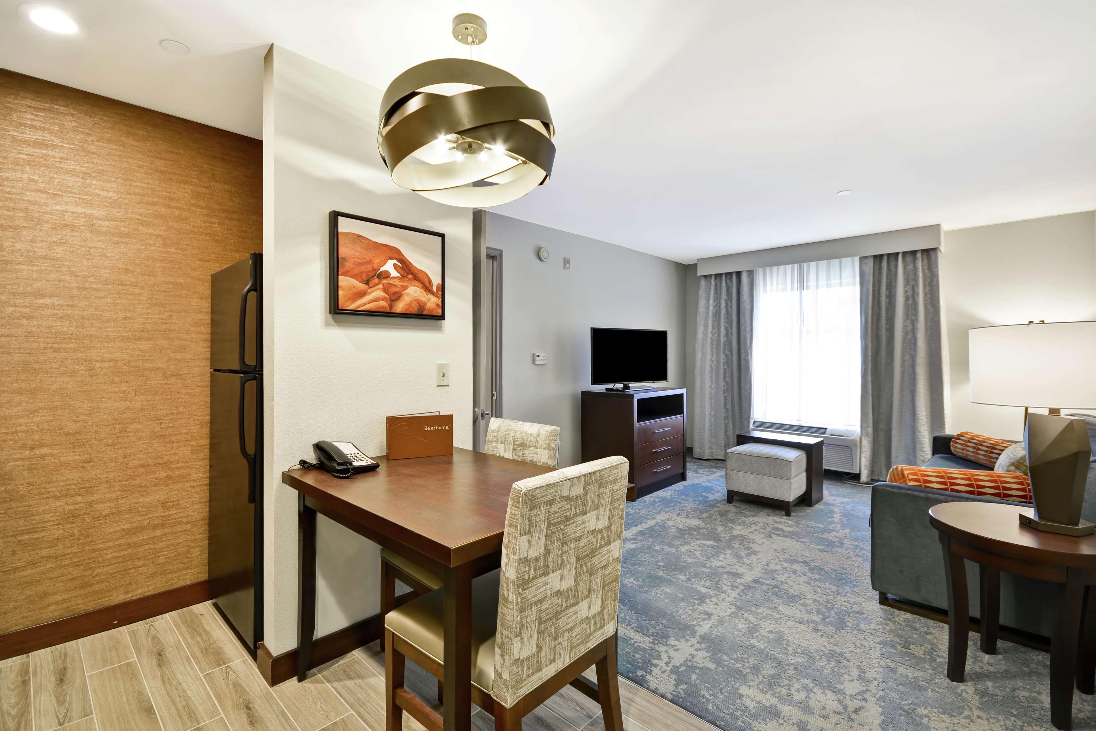 โฮมวู้ด สวีท บาย ฮิลตัน ปาล์ม ดีเซิร์ต Hotel อเมริกา ภายนอก รูปภาพ