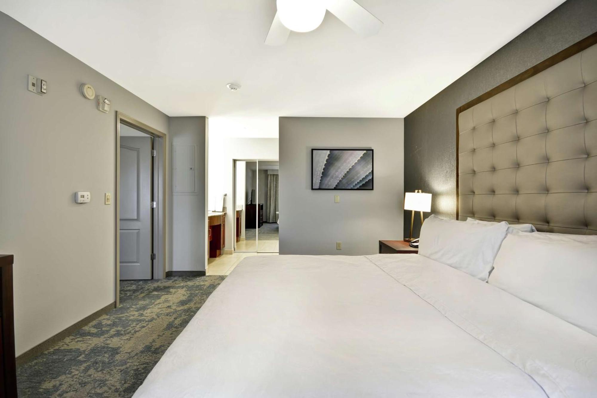 โฮมวู้ด สวีท บาย ฮิลตัน ปาล์ม ดีเซิร์ต Hotel อเมริกา ภายนอก รูปภาพ